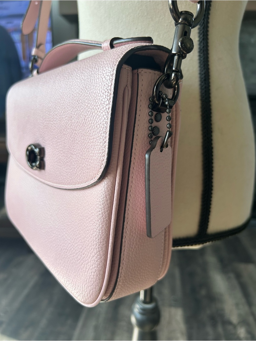 Coach Cassie Aurora Pink - Picture 2 of 7